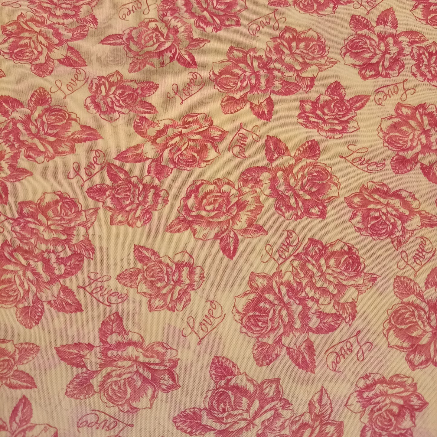 mesh love roses