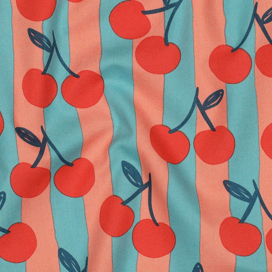 katoen kersen op oranje achtergrond