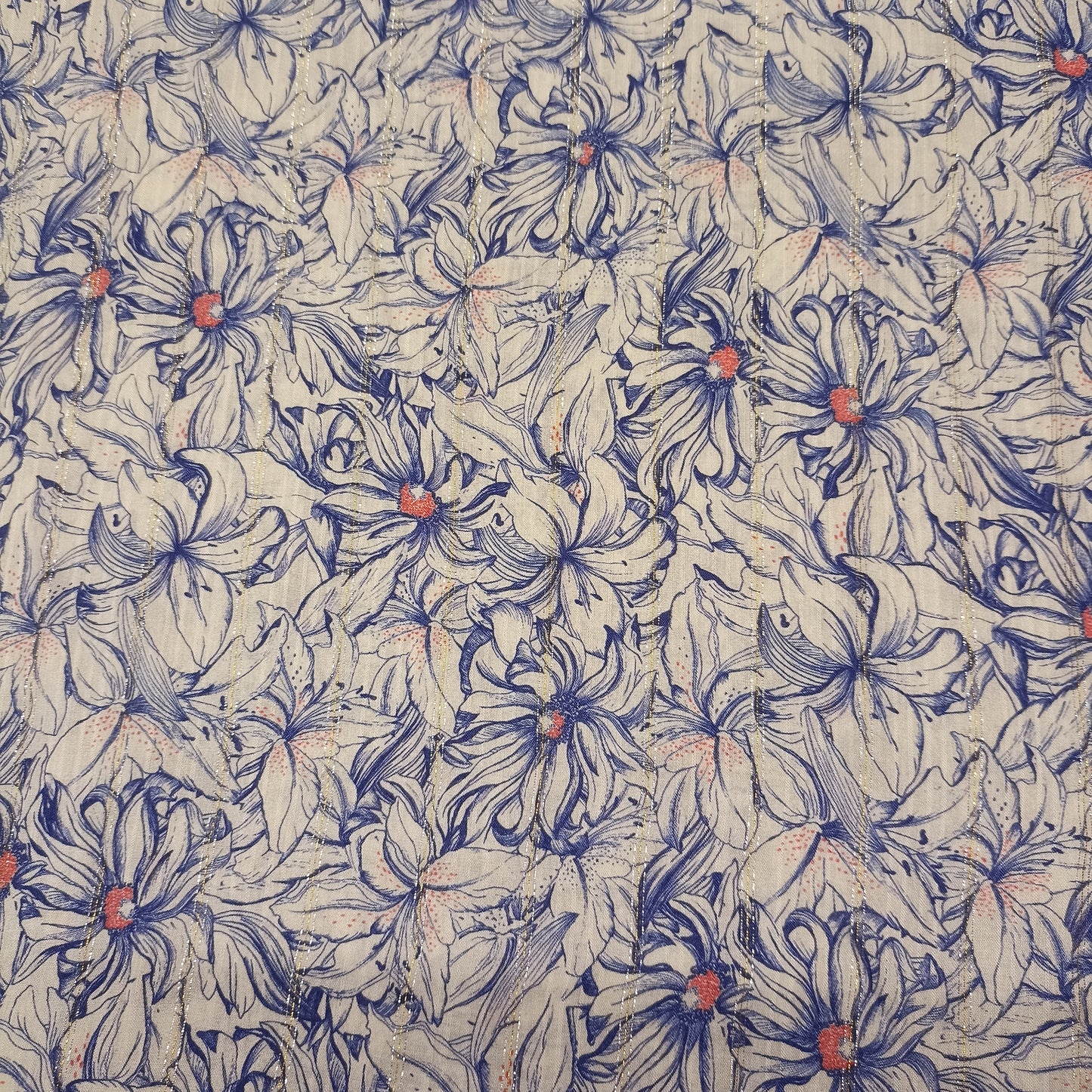 katoen bloemen in delfts blauw met lurex lijntje op witte achtergrond