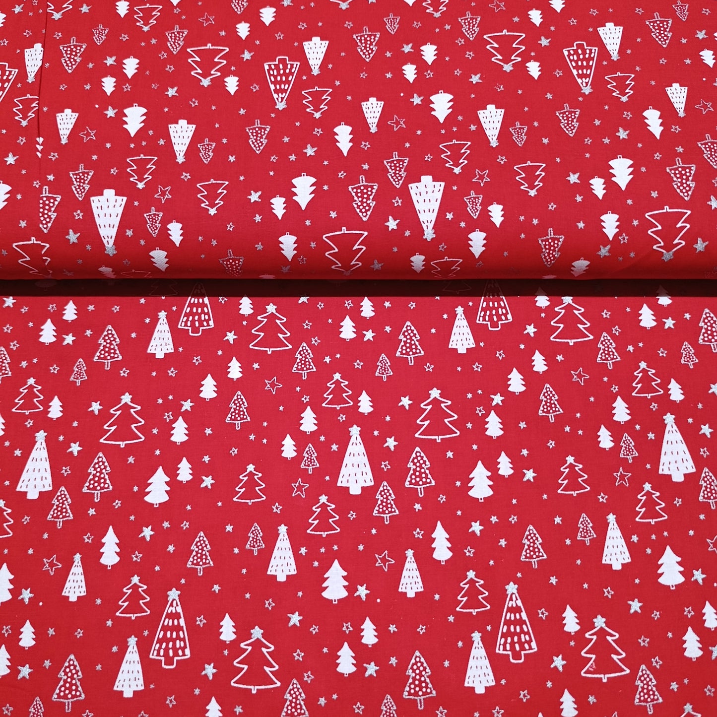 katoen kerst rood met kerstbomen