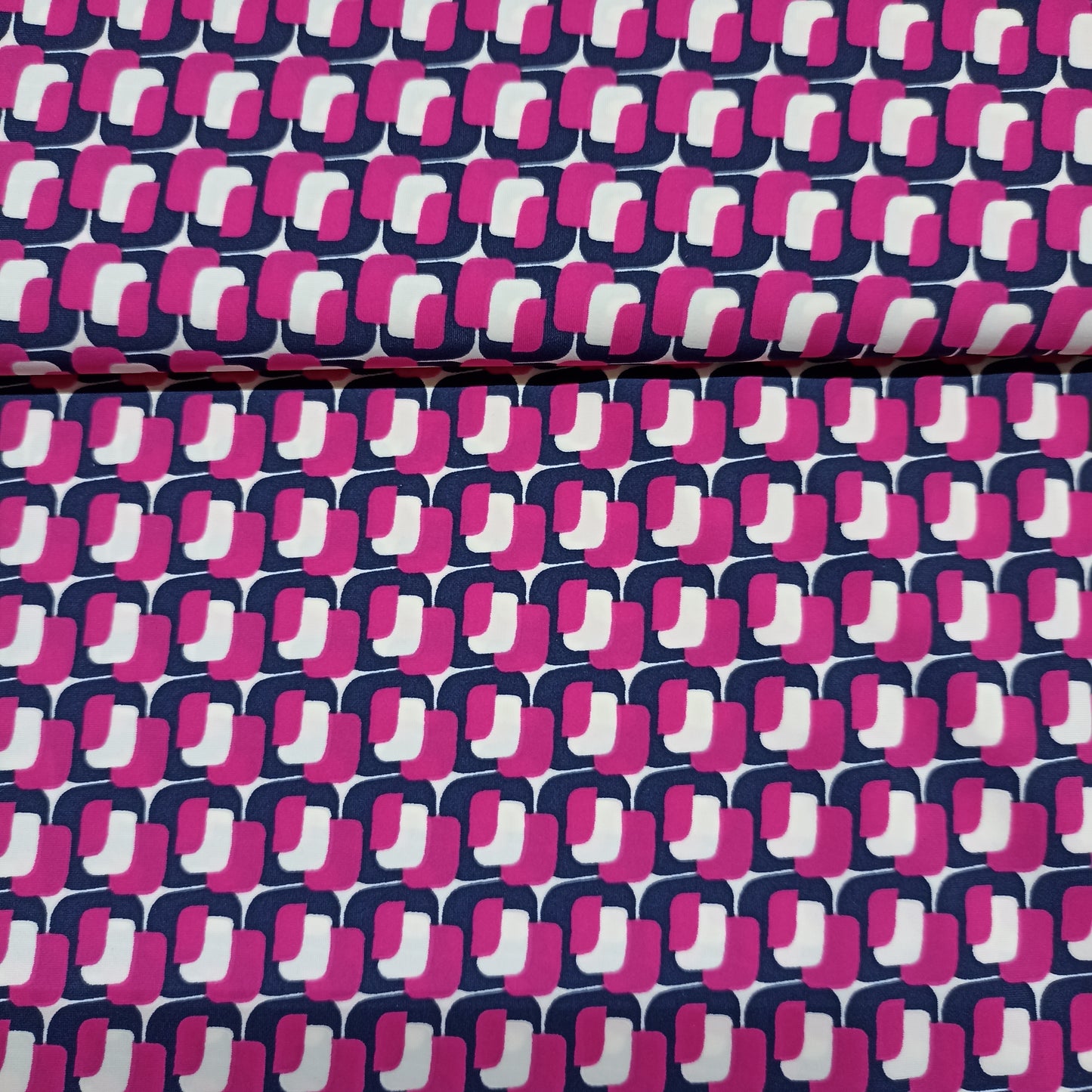 lycra retro print fushia