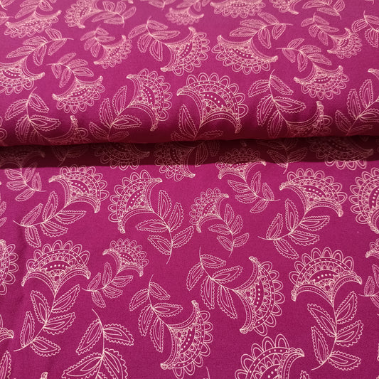 Viscose bloemen op frambozenrode achtergrond