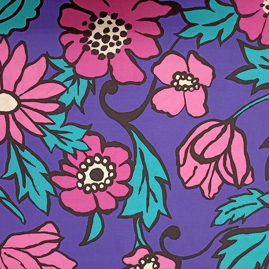 katoen grote bloemen paarse achtergrond