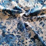 katoen maywood studiobloemen delfts blauw met zilveren detail