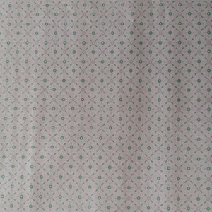 katoen poppie groen patroon op wit